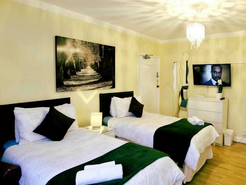 Gable Lodge London B&B Enfield Eksteriør bilde