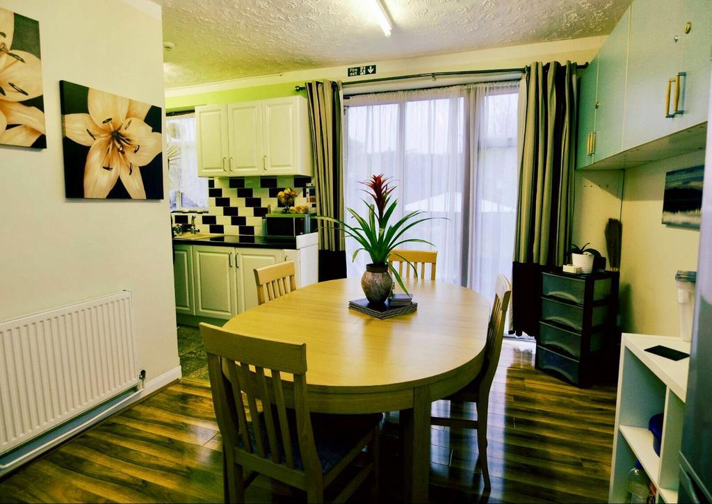 Gable Lodge London B&B Enfield Eksteriør bilde