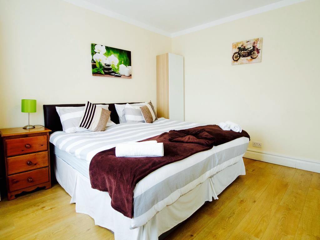 Gable Lodge London B&B Enfield Eksteriør bilde