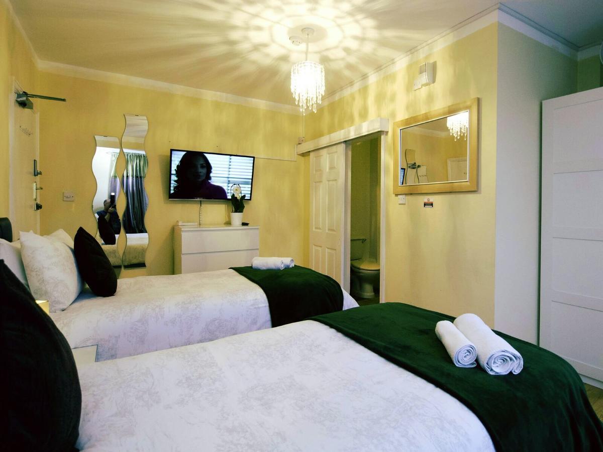 Gable Lodge London B&B Enfield Eksteriør bilde